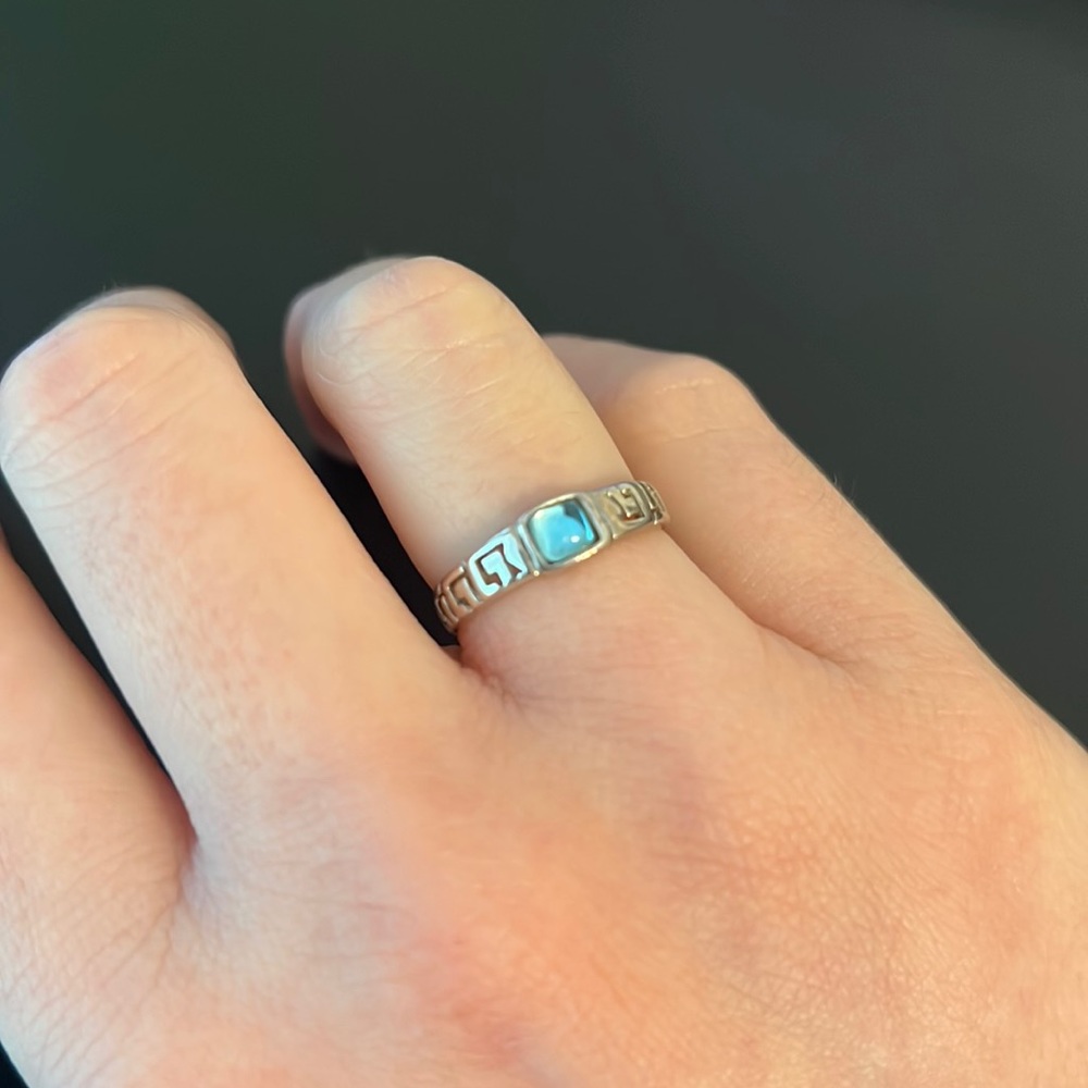 Sterling silver Greek key design ring